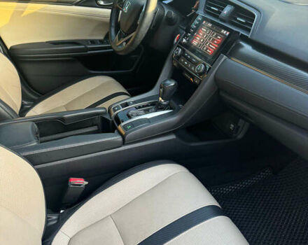 Сірий Хонда Сівік, об'ємом двигуна 1.5 л та пробігом 116 тис. км за 18000 $, фото 4 на Automoto.ua