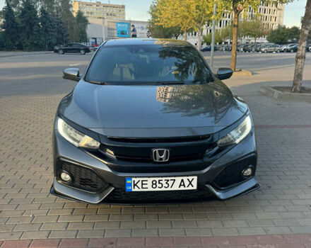 Сірий Хонда Сівік, об'ємом двигуна 1.5 л та пробігом 116 тис. км за 18000 $, фото 1 на Automoto.ua