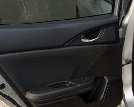 Серый Хонда Цивик, объемом двигателя 1.5 л и пробегом 74 тыс. км за 12800 $, фото 27 на Automoto.ua