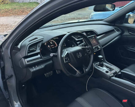 Сірий Хонда Сівік, об'ємом двигуна 1.5 л та пробігом 29 тис. км за 16800 $, фото 7 на Automoto.ua