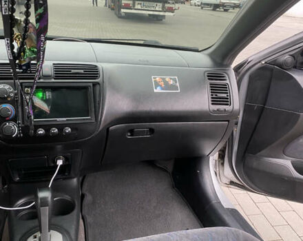 Серый Хонда Цивик, объемом двигателя 1.67 л и пробегом 324 тыс. км за 4500 $, фото 9 на Automoto.ua