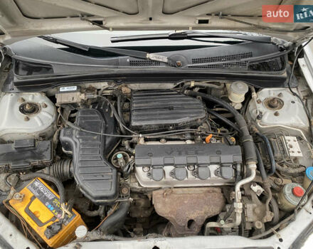 Серый Хонда Цивик, объемом двигателя 1.67 л и пробегом 324 тыс. км за 4500 $, фото 6 на Automoto.ua