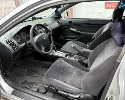 Хонда Цивик 2002 в Черновцах на Automoto.ua Серый Хонда Цивик, объемом двигателя 1.7 л и пробегом 180 тыс. км за 3850 $, фото 8 на Automoto.ua
