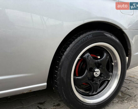 Хонда Цивик 2002 в Черновцах на Automoto.ua Серый Хонда Цивик, объемом двигателя 1.7 л и пробегом 180 тыс. км за 3850 $, фото 5 на Automoto.ua