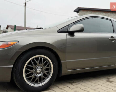 Серый Хонда Цивик, объемом двигателя 1.8 л и пробегом 143 тыс. км за 6999 $, фото 3 на Automoto.ua