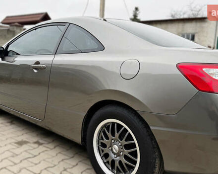 Серый Хонда Цивик, объемом двигателя 1.8 л и пробегом 143 тыс. км за 6999 $, фото 2 на Automoto.ua