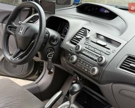 Серый Хонда Цивик, объемом двигателя 1.8 л и пробегом 143 тыс. км за 6999 $, фото 16 на Automoto.ua