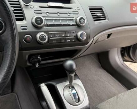 Серый Хонда Цивик, объемом двигателя 1.8 л и пробегом 143 тыс. км за 6999 $, фото 13 на Automoto.ua