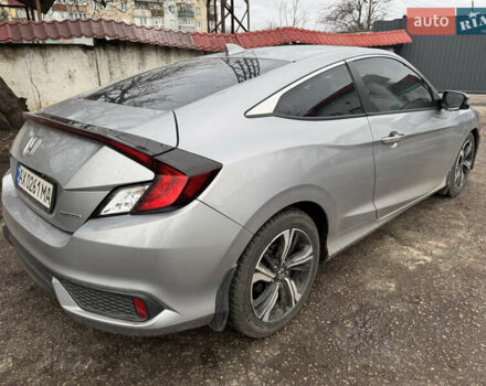 Серый Хонда Цивик, объемом двигателя 1.5 л и пробегом 212 тыс. км за 9999 $, фото 2 на Automoto.ua