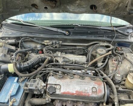 Серый Хонда Цивик, объемом двигателя 1.6 л и пробегом 333 тыс. км за 1000 $, фото 6 на Automoto.ua