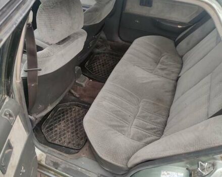 Серый Хонда Цивик, объемом двигателя 1.5 л и пробегом 250 тыс. км за 1418 $, фото 5 на Automoto.ua