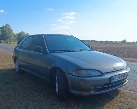 Серый Хонда Цивик, объемом двигателя 1.6 л и пробегом 470 тыс. км за 1900 $, фото 1 на Automoto.ua