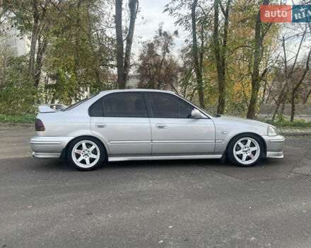 Сірий Хонда Сівік, об'ємом двигуна 1.8 л та пробігом 430 тис. км за 7500 $, фото 5 на Automoto.ua