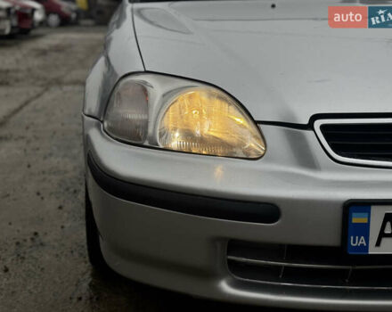 Сірий Хонда Сівік, об'ємом двигуна 1.6 л та пробігом 236 тис. км за 3333 $, фото 8 на Automoto.ua