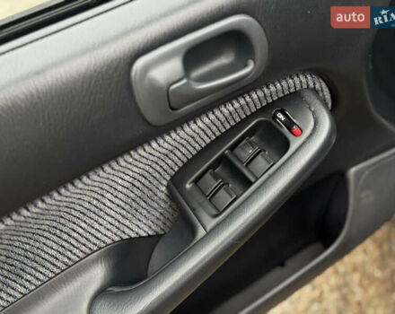 Сірий Хонда Сівік, об'ємом двигуна 1.6 л та пробігом 236 тис. км за 3333 $, фото 18 на Automoto.ua