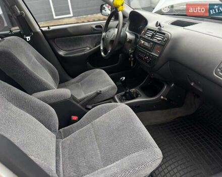 Сірий Хонда Сівік, об'ємом двигуна 1.6 л та пробігом 236 тис. км за 3333 $, фото 45 на Automoto.ua