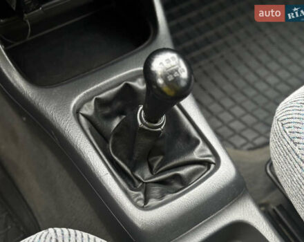 Сірий Хонда Сівік, об'ємом двигуна 1.6 л та пробігом 236 тис. км за 3333 $, фото 30 на Automoto.ua