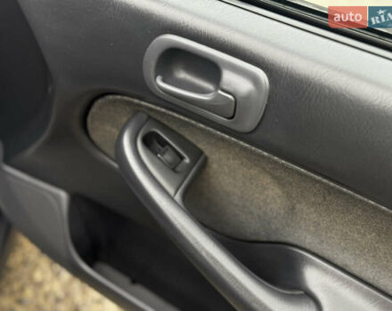 Сірий Хонда Сівік, об'ємом двигуна 1.6 л та пробігом 236 тис. км за 3333 $, фото 43 на Automoto.ua