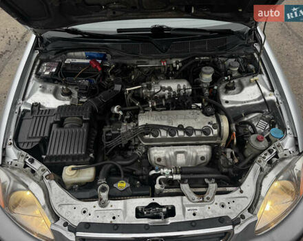 Сірий Хонда Сівік, об'ємом двигуна 1.6 л та пробігом 236 тис. км за 3333 $, фото 48 на Automoto.ua