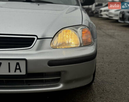 Сірий Хонда Сівік, об'ємом двигуна 1.6 л та пробігом 236 тис. км за 3333 $, фото 9 на Automoto.ua