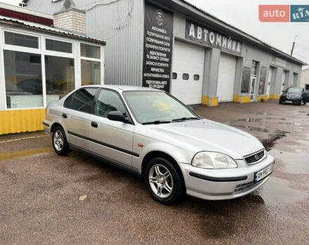 Серый Хонда Цивик, объемом двигателя 1.6 л и пробегом 237 тыс. км за 3400 $, фото 6 на Automoto.ua