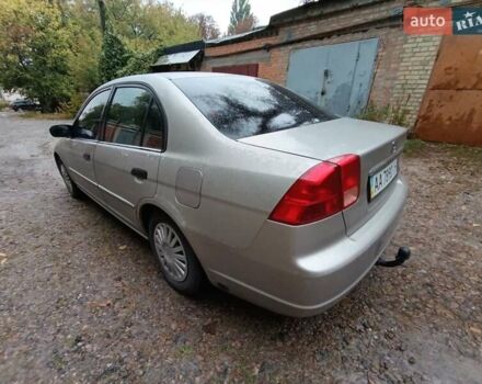 Серый Хонда Цивик, объемом двигателя 1.7 л и пробегом 226 тыс. км за 3150 $, фото 3 на Automoto.ua