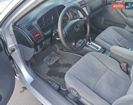Серый Хонда Цивик, объемом двигателя 1.7 л и пробегом 183 тыс. км за 4250 $, фото 4 на Automoto.ua