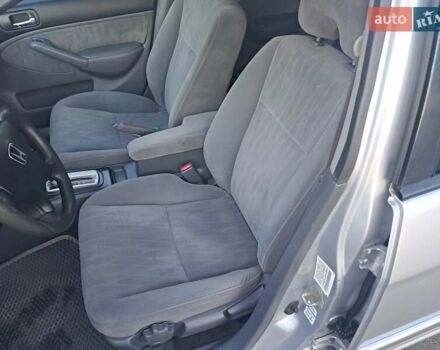 Серый Хонда Цивик, объемом двигателя 1.7 л и пробегом 183 тыс. км за 4250 $, фото 10 на Automoto.ua