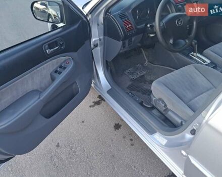 Серый Хонда Цивик, объемом двигателя 1.7 л и пробегом 183 тыс. км за 4250 $, фото 6 на Automoto.ua