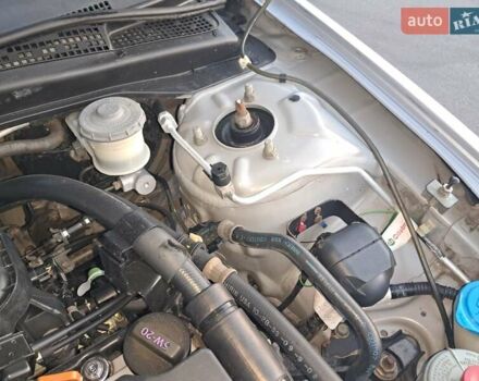 Серый Хонда Цивик, объемом двигателя 1.7 л и пробегом 183 тыс. км за 4250 $, фото 19 на Automoto.ua