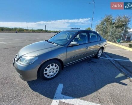 Серый Хонда Цивик, объемом двигателя 1.7 л и пробегом 230 тыс. км за 4500 $, фото 1 на Automoto.ua