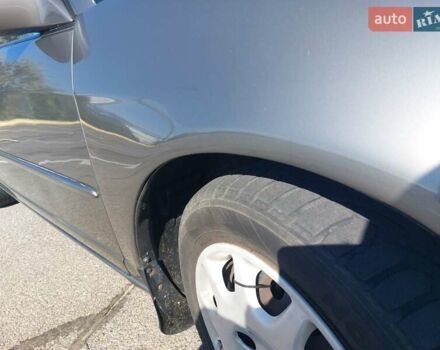 Серый Хонда Цивик, объемом двигателя 1.7 л и пробегом 230 тыс. км за 4500 $, фото 14 на Automoto.ua