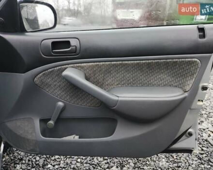 Серый Хонда Цивик, объемом двигателя 1.7 л и пробегом 156 тыс. км за 3999 $, фото 17 на Automoto.ua