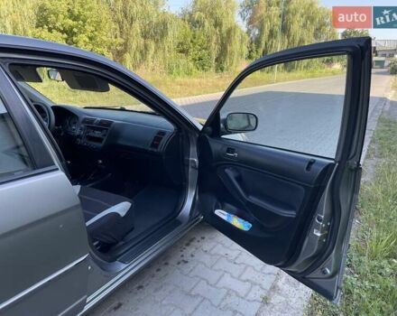 Серый Хонда Цивик, объемом двигателя 1.59 л и пробегом 207 тыс. км за 4750 $, фото 6 на Automoto.ua