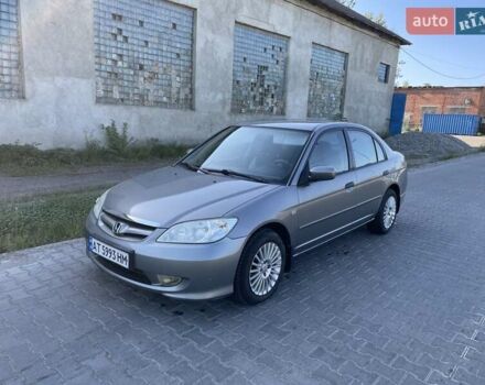 Серый Хонда Цивик, объемом двигателя 1.59 л и пробегом 207 тыс. км за 4750 $, фото 9 на Automoto.ua