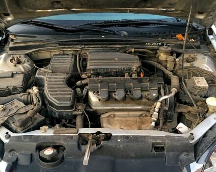 Серый Хонда Цивик, объемом двигателя 1.6 л и пробегом 284 тыс. км за 3700 $, фото 6 на Automoto.ua