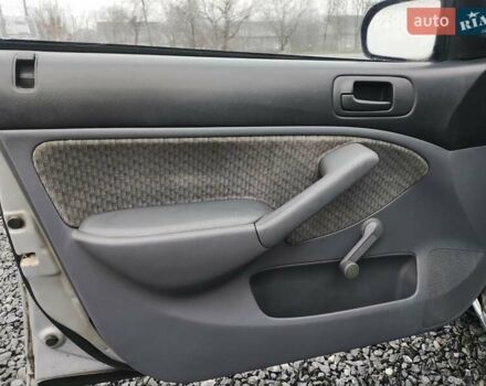 Серый Хонда Цивик, объемом двигателя 1.7 л и пробегом 156 тыс. км за 3999 $, фото 10 на Automoto.ua