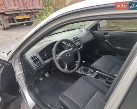 Серый Хонда Цивик, объемом двигателя 1.59 л и пробегом 213 тыс. км за 3700 $, фото 6 на Automoto.ua