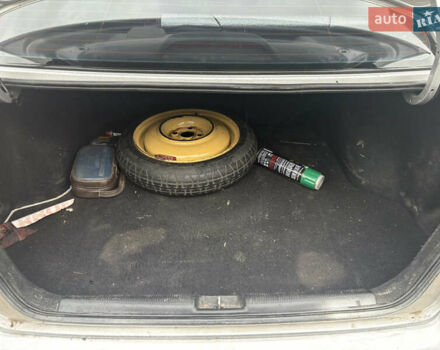 Серый Хонда Цивик, объемом двигателя 1.6 л и пробегом 410 тыс. км за 3600 $, фото 6 на Automoto.ua