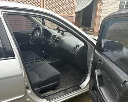 Серый Хонда Цивик, объемом двигателя 1.6 л и пробегом 410 тыс. км за 3600 $, фото 4 на Automoto.ua