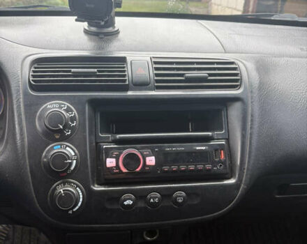 Серый Хонда Цивик, объемом двигателя 1.6 л и пробегом 410 тыс. км за 3600 $, фото 9 на Automoto.ua