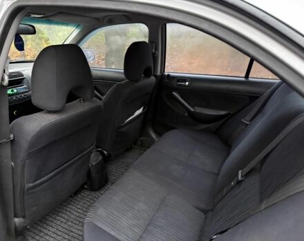 Серый Хонда Цивик, объемом двигателя 1.6 л и пробегом 420 тыс. км за 3890 $, фото 13 на Automoto.ua