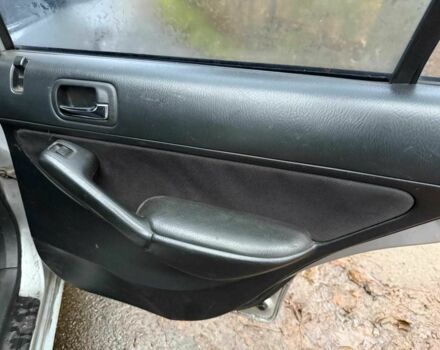 Серый Хонда Цивик, объемом двигателя 1.6 л и пробегом 420 тыс. км за 3890 $, фото 15 на Automoto.ua