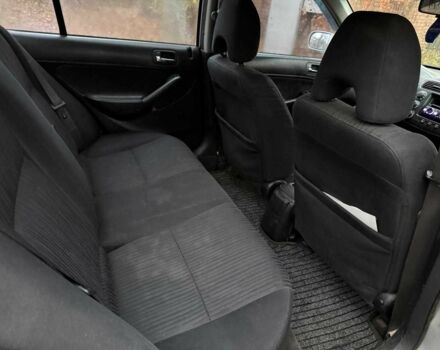 Серый Хонда Цивик, объемом двигателя 1.6 л и пробегом 420 тыс. км за 3890 $, фото 16 на Automoto.ua