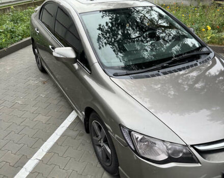 Серый Хонда Цивик, объемом двигателя 1.8 л и пробегом 259 тыс. км за 6600 $, фото 5 на Automoto.ua