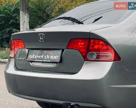 Серый Хонда Цивик, объемом двигателя 1.8 л и пробегом 213 тыс. км за 5999 $, фото 10 на Automoto.ua