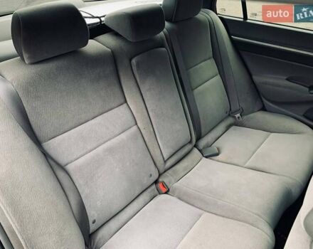 Серый Хонда Цивик, объемом двигателя 1.8 л и пробегом 213 тыс. км за 5999 $, фото 25 на Automoto.ua