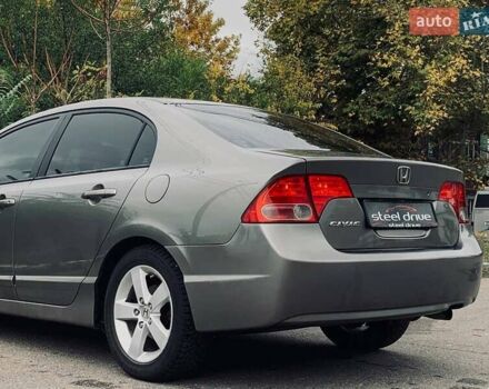 Серый Хонда Цивик, объемом двигателя 1.8 л и пробегом 213 тыс. км за 5999 $, фото 7 на Automoto.ua