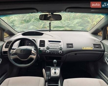 Серый Хонда Цивик, объемом двигателя 1.8 л и пробегом 213 тыс. км за 5999 $, фото 23 на Automoto.ua