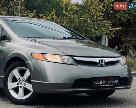 Серый Хонда Цивик, объемом двигателя 1.8 л и пробегом 213 тыс. км за 5999 $, фото 16 на Automoto.ua